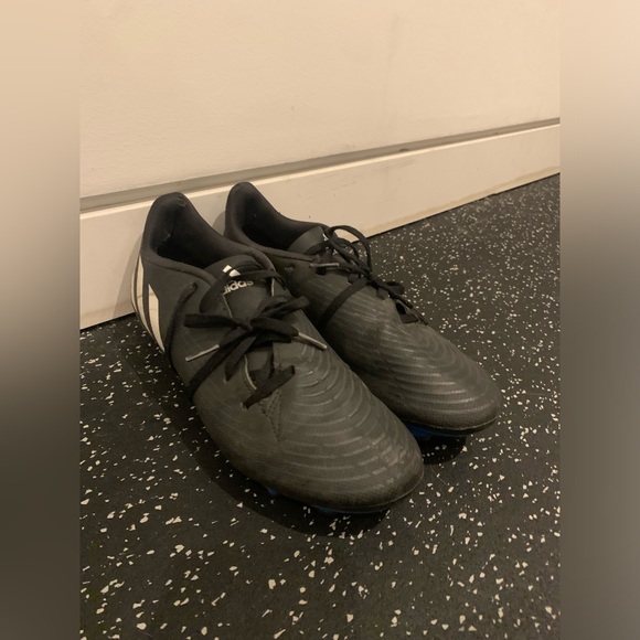 Adidas predator outdoor soccer cleats women size US 7 1/2 football shoes girls - Picture 2 of 4